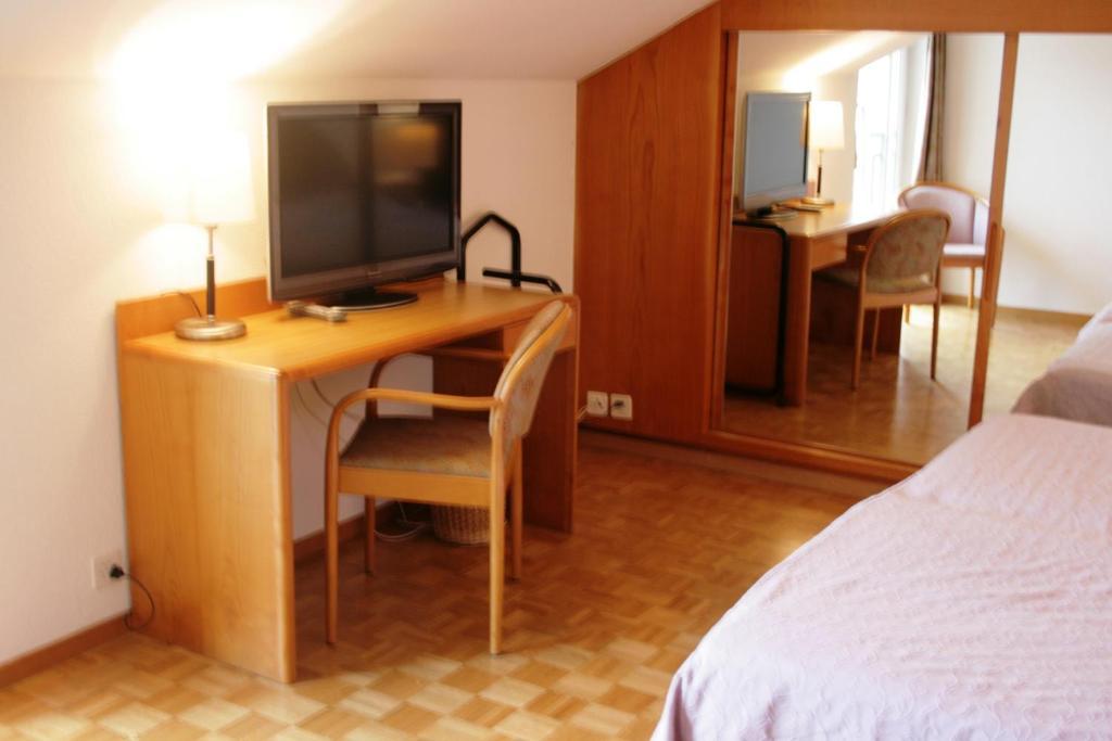 Auberge Port Gitana Bellevue Room photo